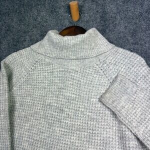 Kuhl Turtleneck Sweater Womens Medium Gray Waffle Knit Pullover Curved Hem